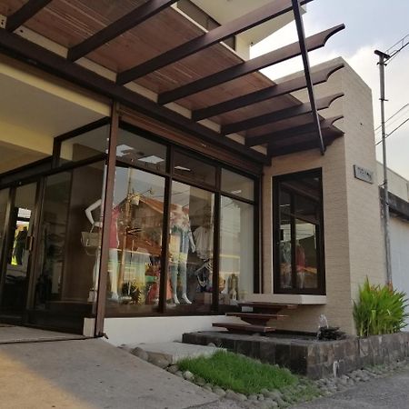 Cabinas Gosen Пунтаренас Экстерьер фото